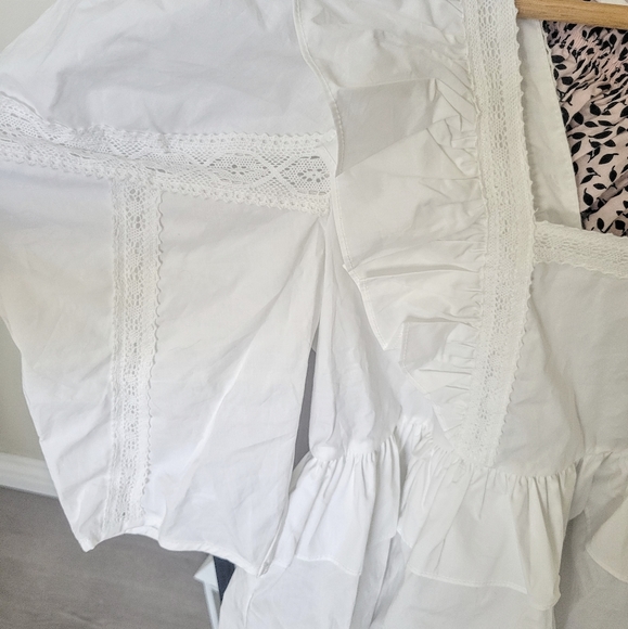 By The River White Blouse - Picture 2 of 5